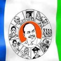 Two groups of YSRCP fights in front of MP Mithun Reddy