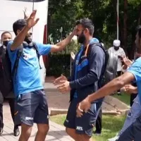Virat Kohli Cheteshwar Pujara celebrate Centurion victory by dancing with hotel staff