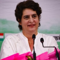 Priyanka sends gifts to Dalit bangle maker