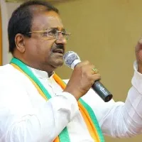 Somu Veerraju strong reply to Vijayasai Reddy comments