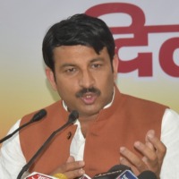 Manoj Tiwari tests positive for Covid-19