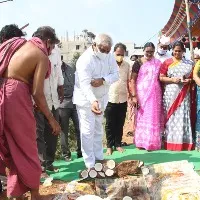 త్వరితగతిన పనులు పూర్తిచేసి తాగునీటిని అందిస్తాం: మల్లాది విష్ణు