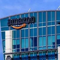 Amazon moves SC challenging Delhi HC stay on arbitration with Future Group