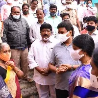 వించిపేట కొండ ప్రాంతాలలో సమస్యల పరిష్కరించే విధంగా చర్యలు తీసుకోవాలి: మంత్రి వెల్లంపల్లి
