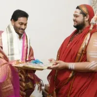 Swatmanandendra invites CM Jagan to Visakha Sharada Peetham anniversary