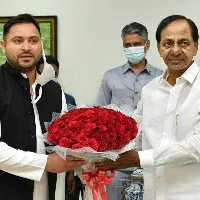 Tejashwi Yadav meets KCR