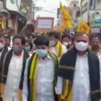 TDP leaders visits Aravind Babu who injured yesterday