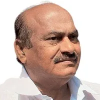 JC Diwakar Reddy not allowed into Pragathi Bhavan