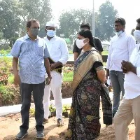ఆహ్లాదకర వాతావరణంలో సందర్శకులను ఆకర్షించేలా రాజీవ్ గాంధీ పార్కును తీర్చిదిద్దాలి: విజయవాడ మేయర్