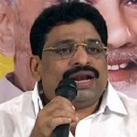 Huge number of police reached Budda Venkanna home to arrest him