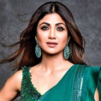 After 15 years, Shilpa Shetty discharged in Richard Gere 'kissing' case