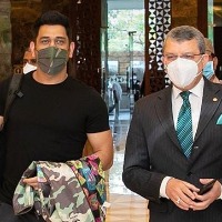 Dhoni arrives in Chennai weeks ahead of IPL 2022 mega auction