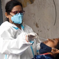 India reports marginal decline, logs 2.51 lakh new Covid cases