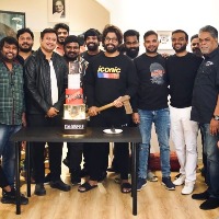 'Pushpa'-themed party to celebrate Allu Arjun's return from vacation