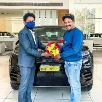 Khiladi director Ramesh Varma gets Range Rovar from producer