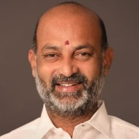 Bandi Sanjay condemns KCR for directing his MPs to boycott President's speech