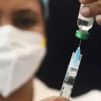 Maharashtra Man Claims Daughter Died of COVID Vaccine Side Effects Seeks Rs 1000 Core Compensation