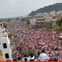 Employees hugely attends Chalo Vijayawada