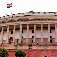 No mandatory enrollment of graduates at employment exchange: Govt