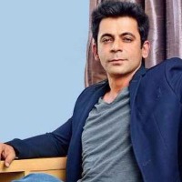 Salman asks his team of doctors to monitor Sunil Grover's health condition 
