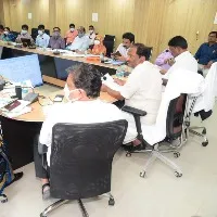 ఓవర్సీస్ స్కాలర్ షిప్పుల దరఖాస్తులను మానవతా దృక్పథంతో పరిశీలించి, పరిష్కరించండి: మంత్రి కొప్పుల ఈశ్వర్