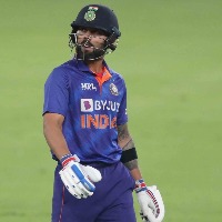 Kohli will get runs whether he is playing under Rohit or anybody else: Gavaskar