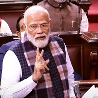 PM Modi dares Cong to change 'national' to 'federal' in its name INC