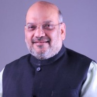 Amit Shah arrives in Hyd, to take part millennial fete of Ramanujacharya