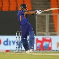 Kohli Must Be Prepared For Next Matches Sunny On Kohli Out