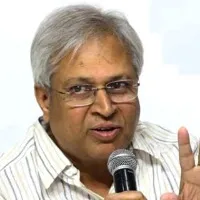 Why Jagan is fearing about central govt asks Undavalli