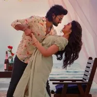 Aa Ammayi Gurinchi Meeku Cheppali Song released