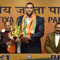 WWE wrestler 'The Great Khali' joins BJP