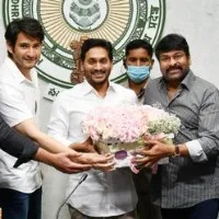 Jagan offers land to tollywood heroes