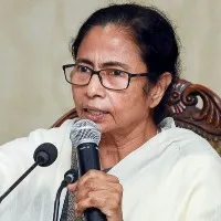 Mamata Banerjee calls KCR and Stalin