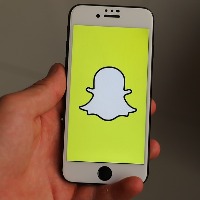 Snapchat to introduce revenue sharing ads in creators' stories: Report