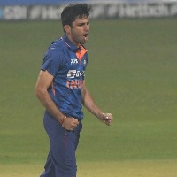 1st T20I: India beat West Indies by 6 wickets, take 1-0 series lead