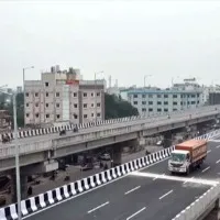 Union minister nitin gadkari open vijayawada benz circle flyover today
