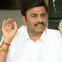 Raghurama krishna raju Once again fires on ys jagan