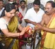 Kavitha offers special prayers in Balkampet Ellamma Temple on CM KCR birthday