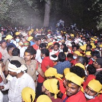 Frenzy grips devotees as Asia's biggest tribal fair reaches climax