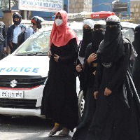 Hijab row: HC directs Karnataka govt not to violate interim order