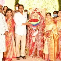 CM Jagan attends Dy CM Amzad Basha daughter wedding in Kadapa