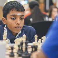 Indian teen Praggnanandhaa beats No.1 Carlsen in online chess tournament