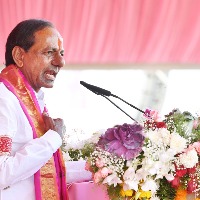 KCR gives slogan of golden Bharat