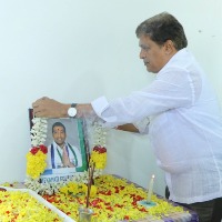 మేకపాటి మృతి తీరని లోటు : ఆప్కో ఛైర్మన్ చిల్లపల్లి