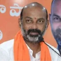 bandi sanjay fires on kcr