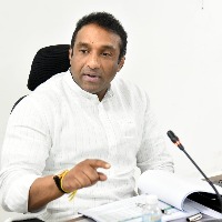 TDP leaders pay tributes to Goutham Reddy; funeral in Nellore dist tomorrow  