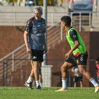 Hyderabad FC take on Kerala Blasters in decisive clash