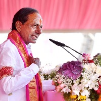 KCR vows to put India on right track