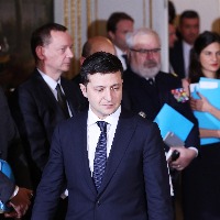 Ukraine imposes state of emergency over tensions with Russia